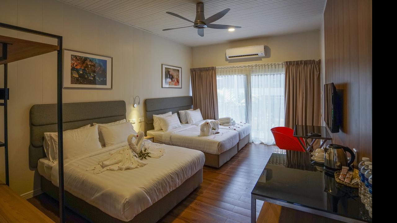 Aman Tioman Beach Resort Kampung Genting Exterior foto